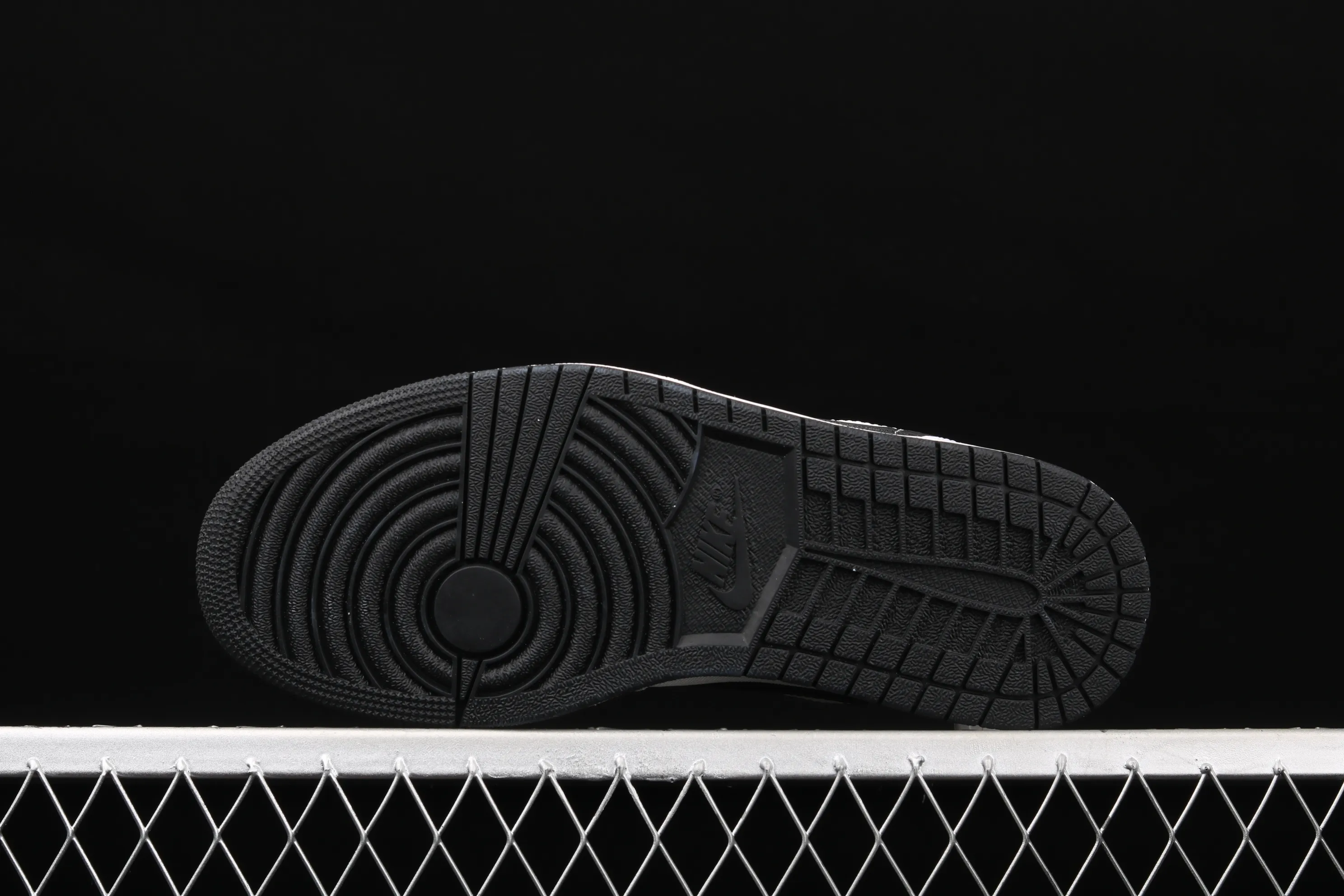 All categories Air Jordan Jordan series basketball shoes Air Jordan 1 Low Air Jordan AJ1 Low AJ1 Joe 1 low white and black canvas splicing DC3533-100